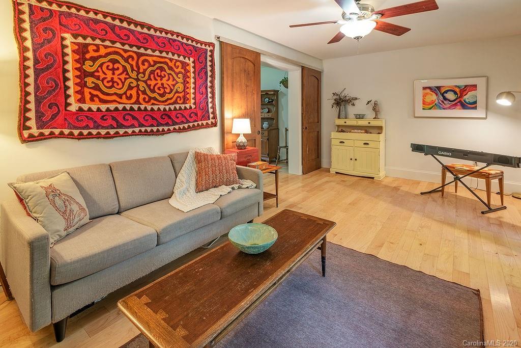 16 Ridge Avenue Asheville NC 28803