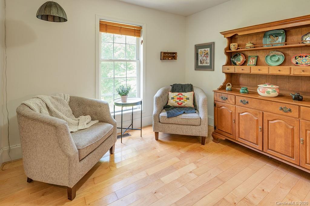 16 Ridge Avenue Asheville NC 28803
