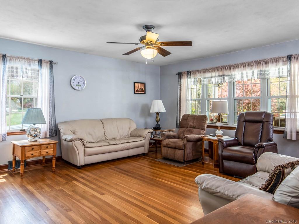 49 Rash Road Asheville NC 28806