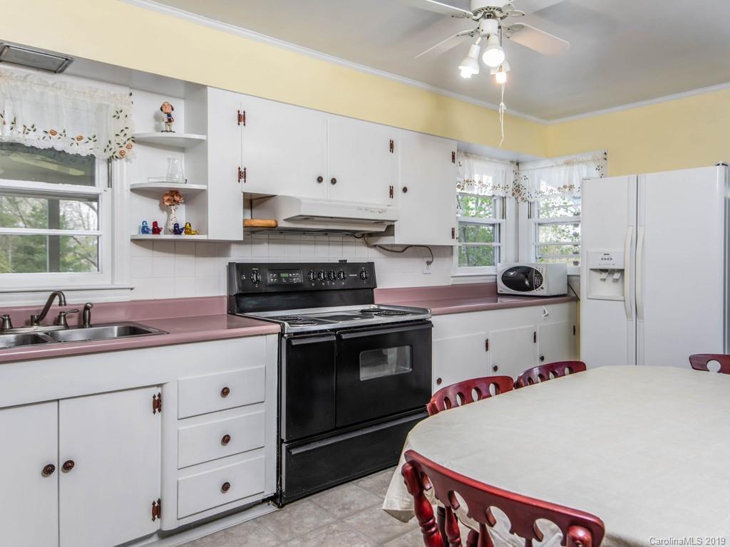 49 Rash Road Asheville NC 28806