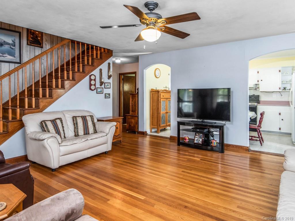 49 Rash Road Asheville NC 28806