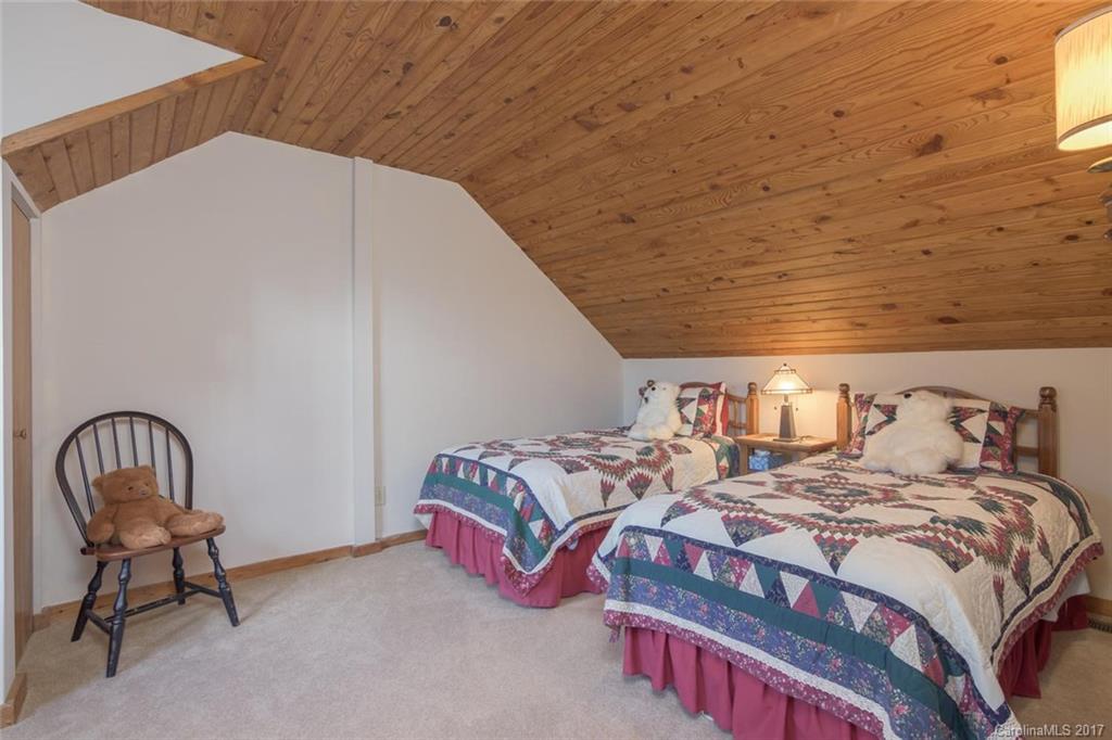 339 Summer Haven Road Swannanoa NC 28778