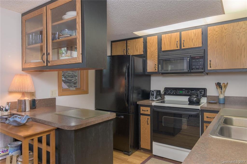 339 Summer Haven Road Swannanoa NC 28778