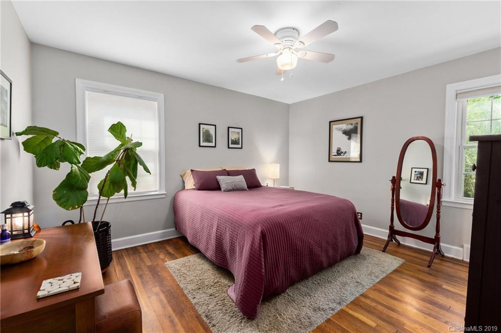 21 Rumbough Place Asheville NC 28806