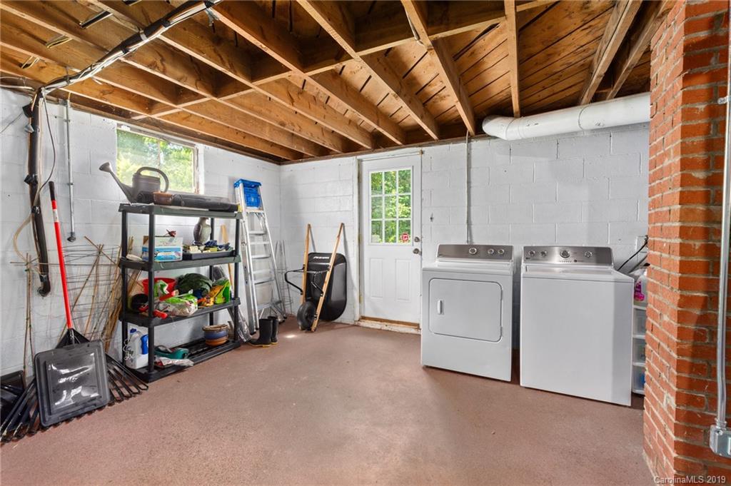 21 Rumbough Place Asheville NC 28806