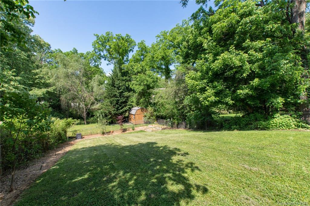 21 Rumbough Place Asheville NC 28806