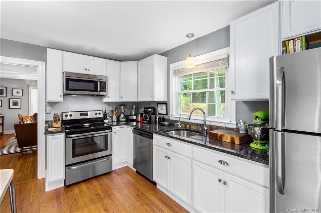 21 Rumbough Place Asheville NC 28806