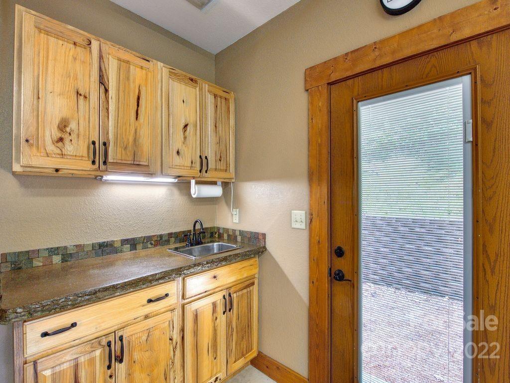 295 Aubrey Trail Waynesville NC 28785