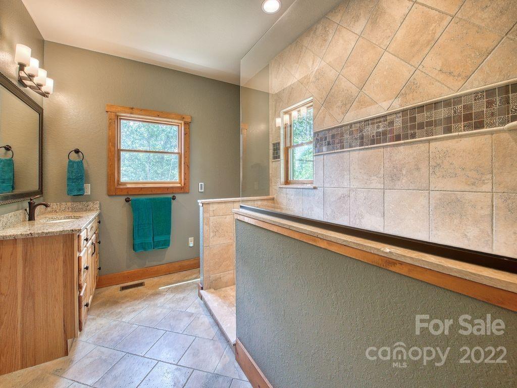 295 Aubrey Trail Waynesville NC 28785