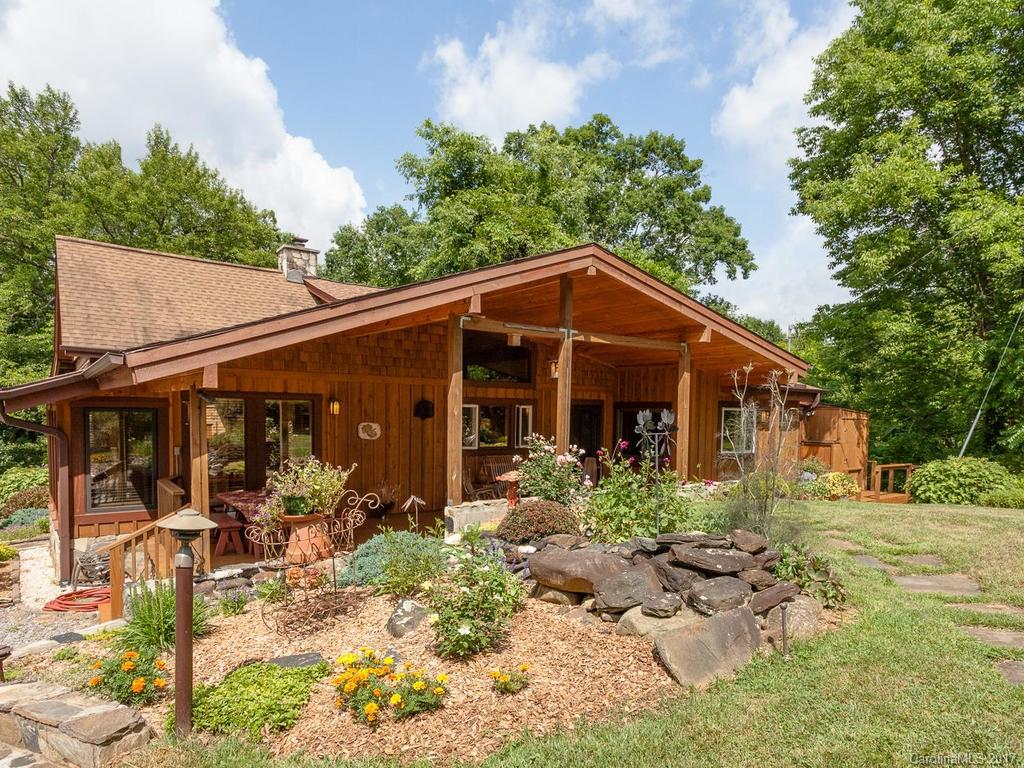 144 Sam Greene Road Burnsville NC 28714