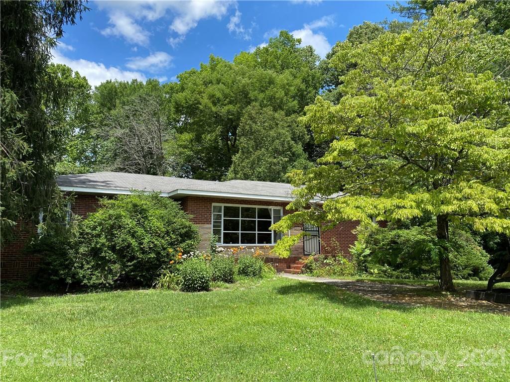 4319 Brevard Road Horse Shoe NC 28742