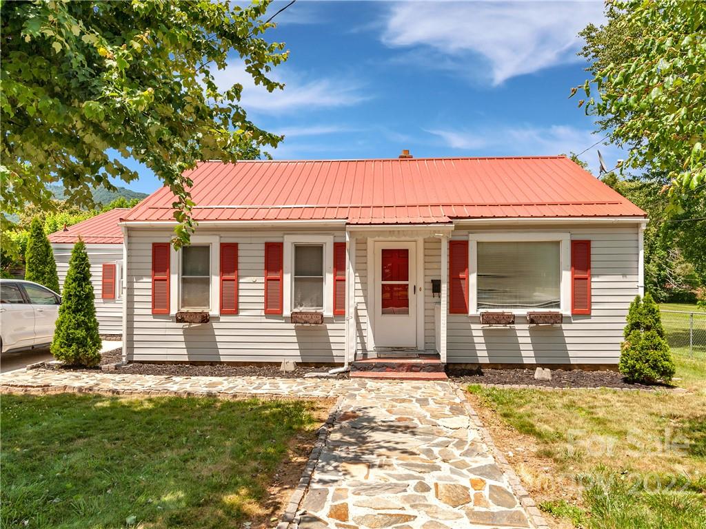 316 Hazelwood Avenue Waynesville NC 28786