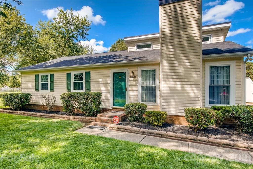 12011 Charing Grove Lane Charlotte NC 28273