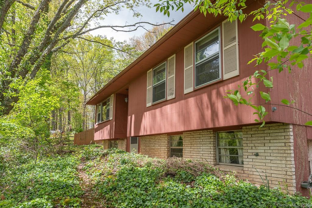 7 Lower Stradley Mountain Road Asheville NC 28806