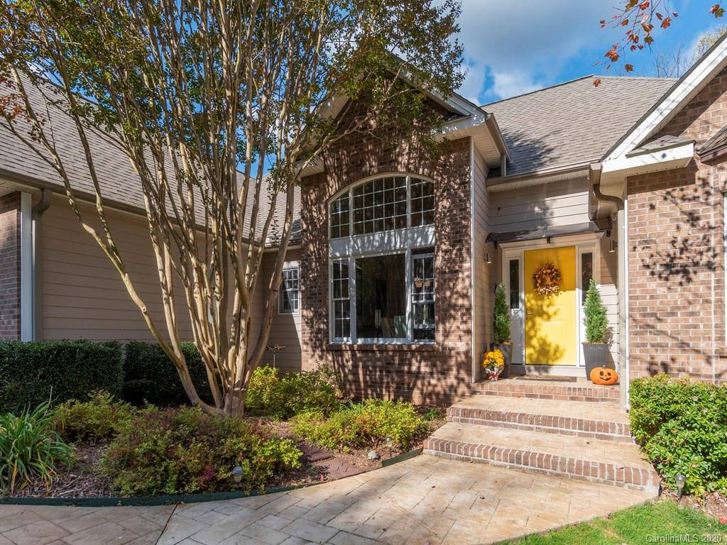 18 Lakeway Circle Weaverville NC 28787