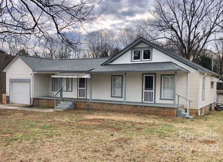 1760 17th Avenue NE Hickory NC 28601