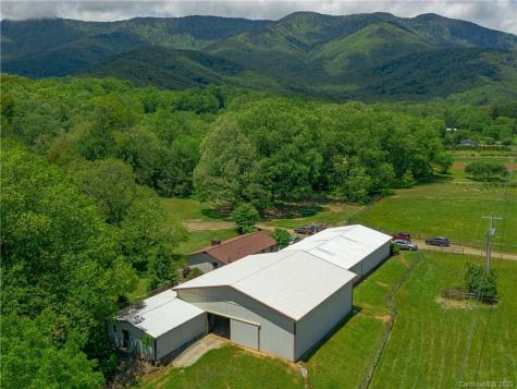 2288 White Oak Road Burnsville NC 28714