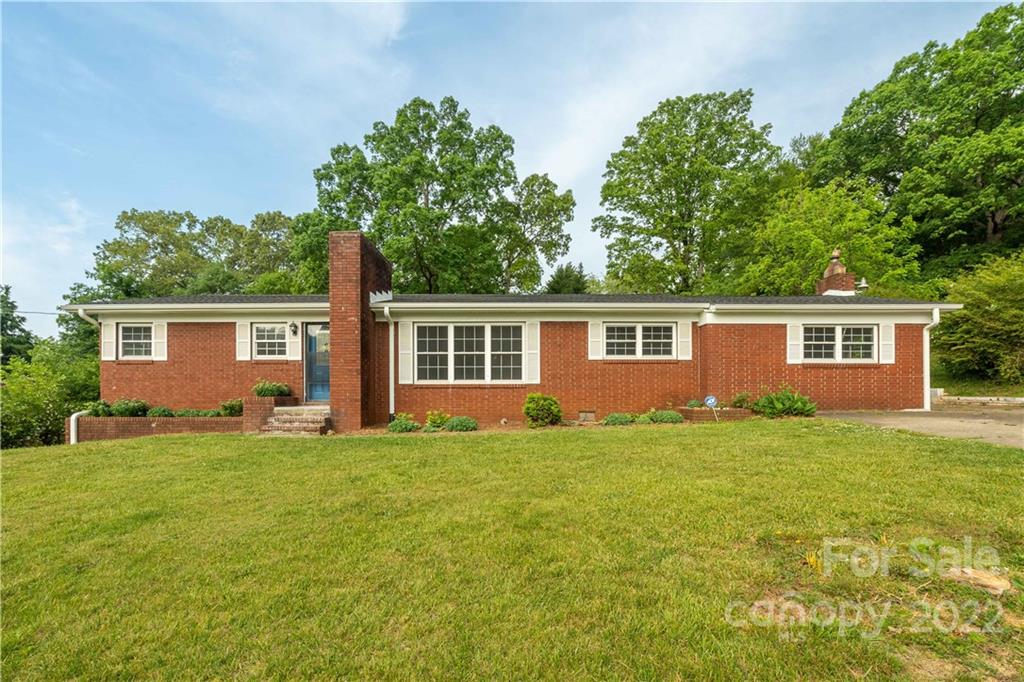 530 3rd Avenue Drive SE Hickory NC 28602