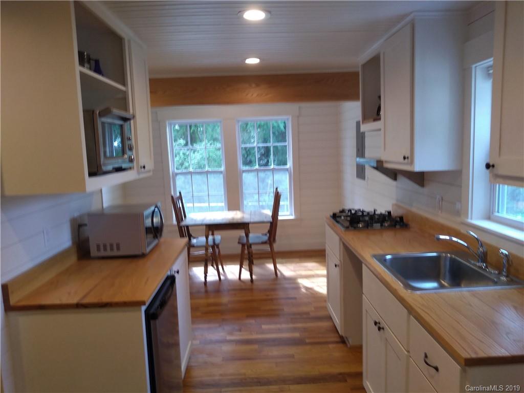 15 Deaver Park Circle Asheville NC 28806