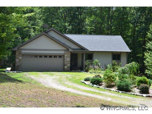 552 Sweetwater Drive Canton NC 28716