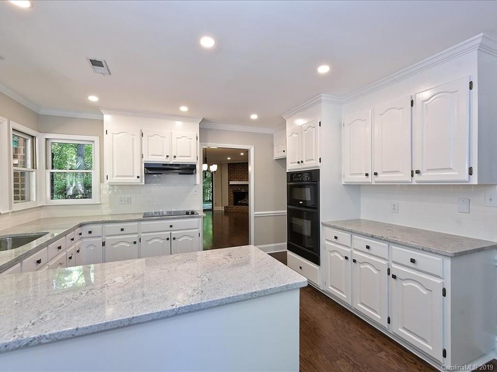 7401 Newmans Lane Charlotte NC 28270