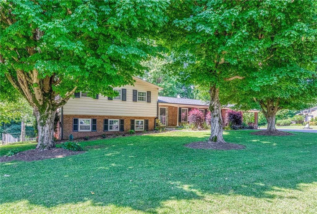 713 W 6th Street Newton NC 28658