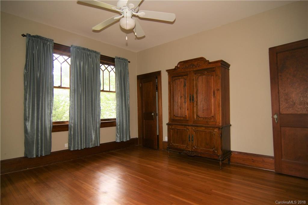 186 Onteora Boulevard Asheville NC 28803