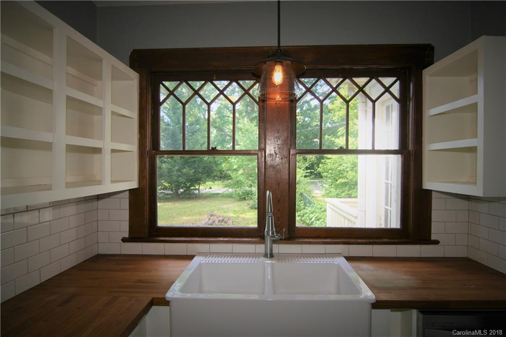 186 Onteora Boulevard Asheville NC 28803
