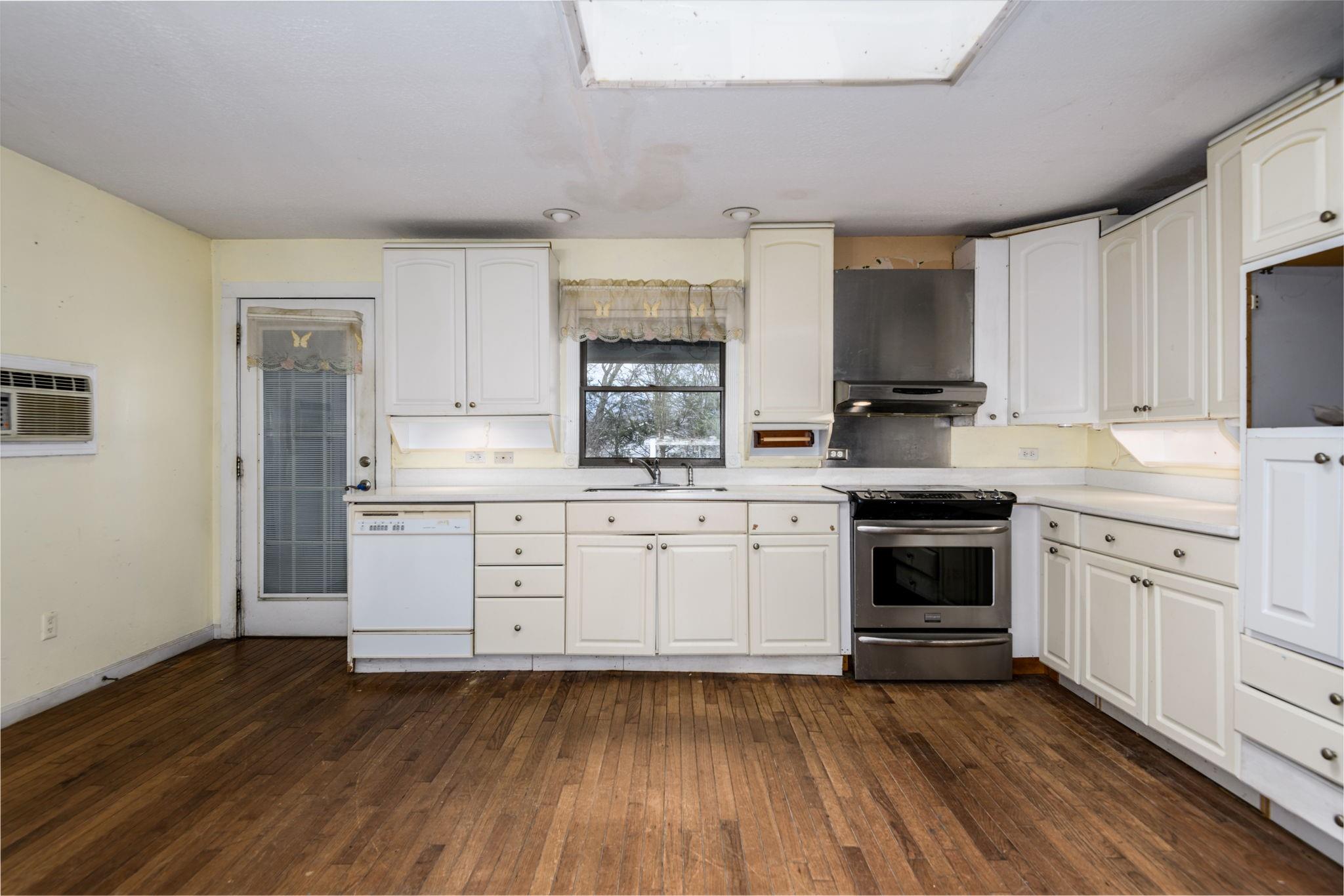 6 Crestview Street Asheville NC 28803