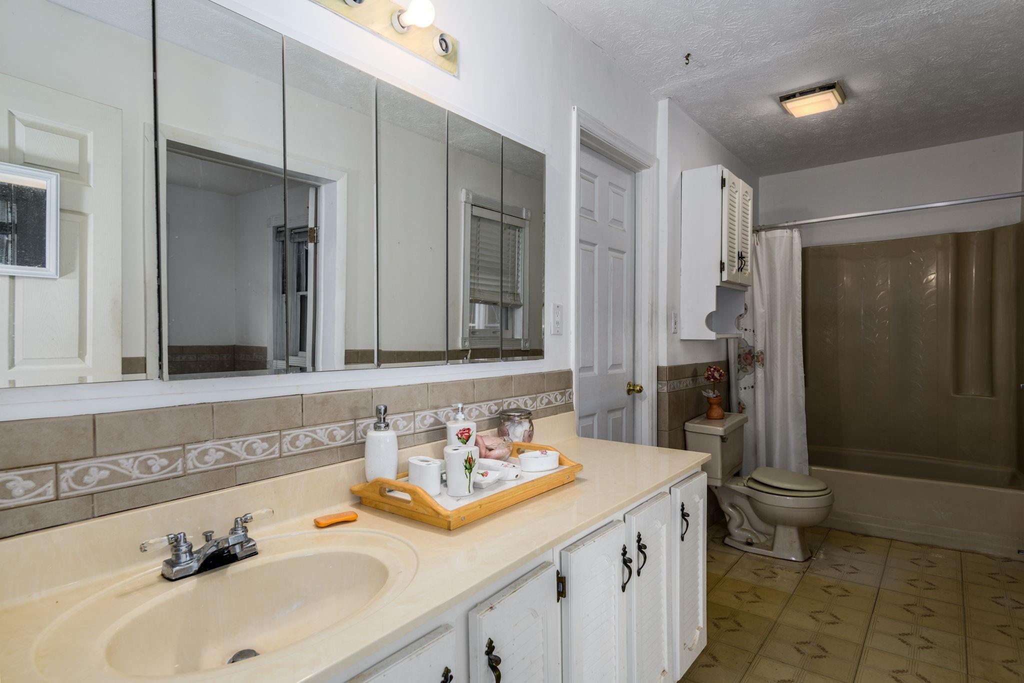6 Crestview Street Asheville NC 28803