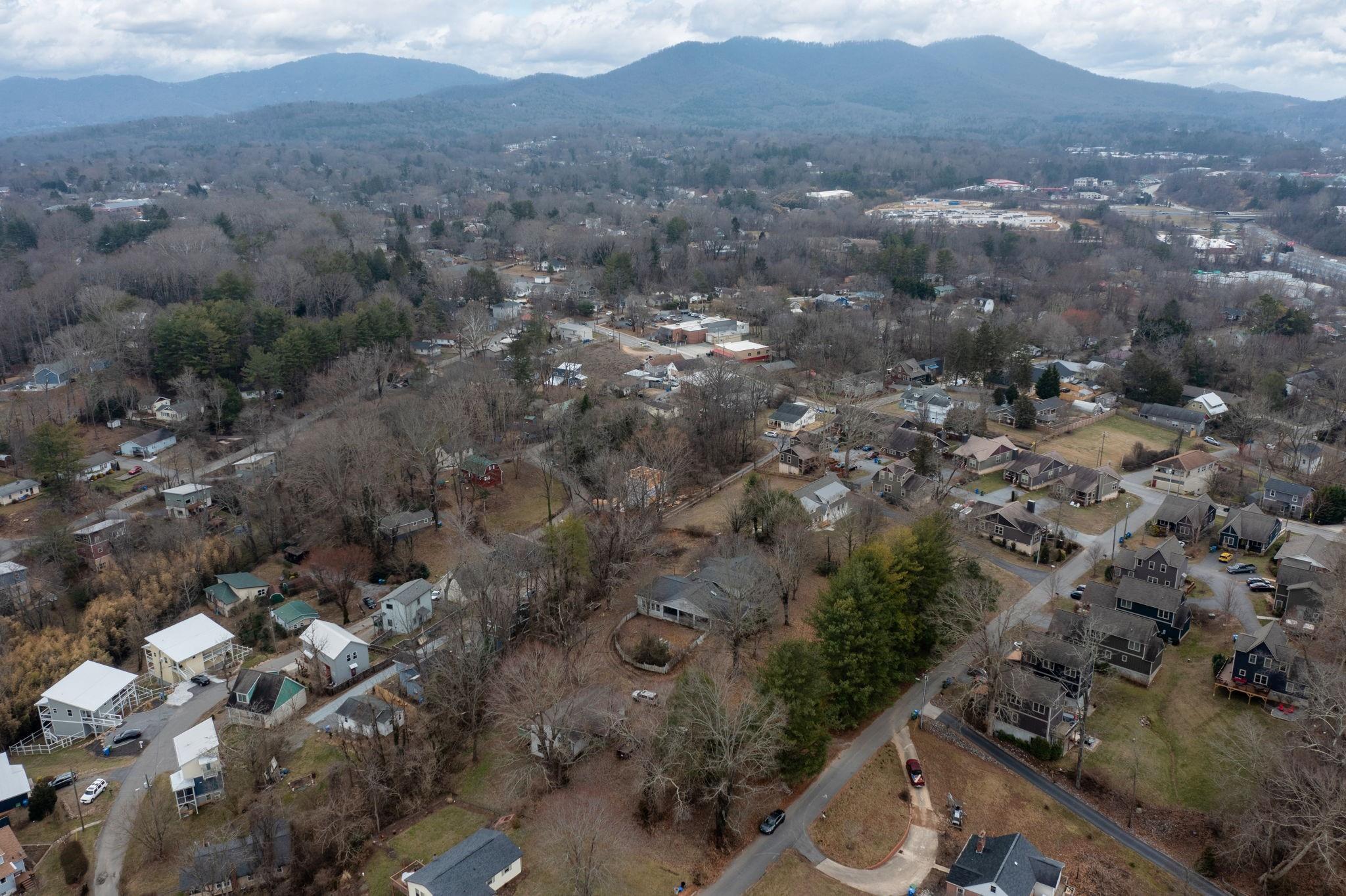 6 Crestview Street Asheville NC 28803