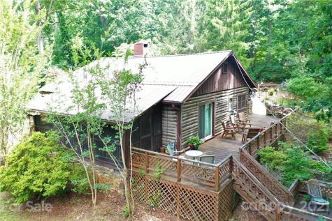 20 Deavermont Circle Asheville NC 28806