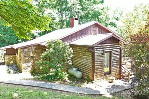 20 Deavermont Circle Asheville NC 28806