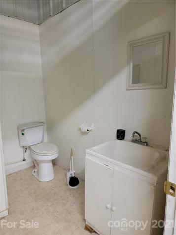 20 Deavermont Circle Asheville NC 28806