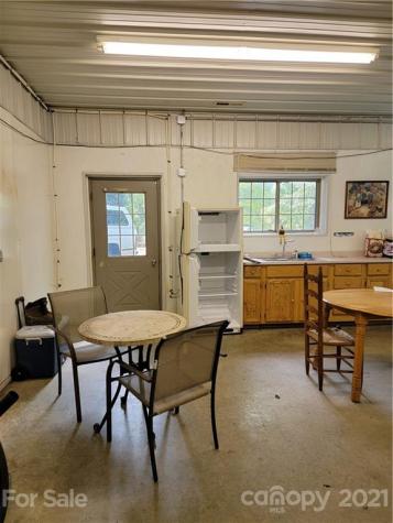 20 Deavermont Circle Asheville NC 28806