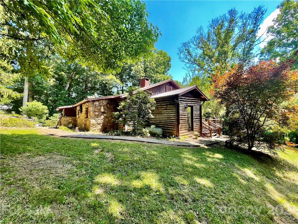 20 Deavermont Circle Asheville NC 28806
