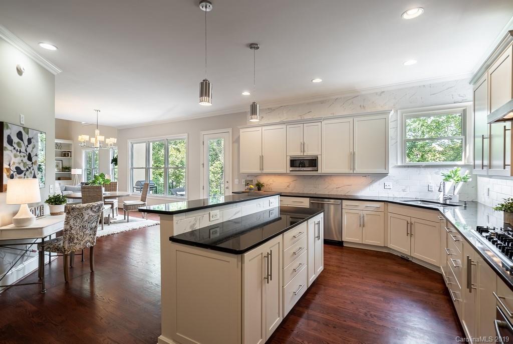 1015 Sedgewood Place Court Charlotte NC 28211