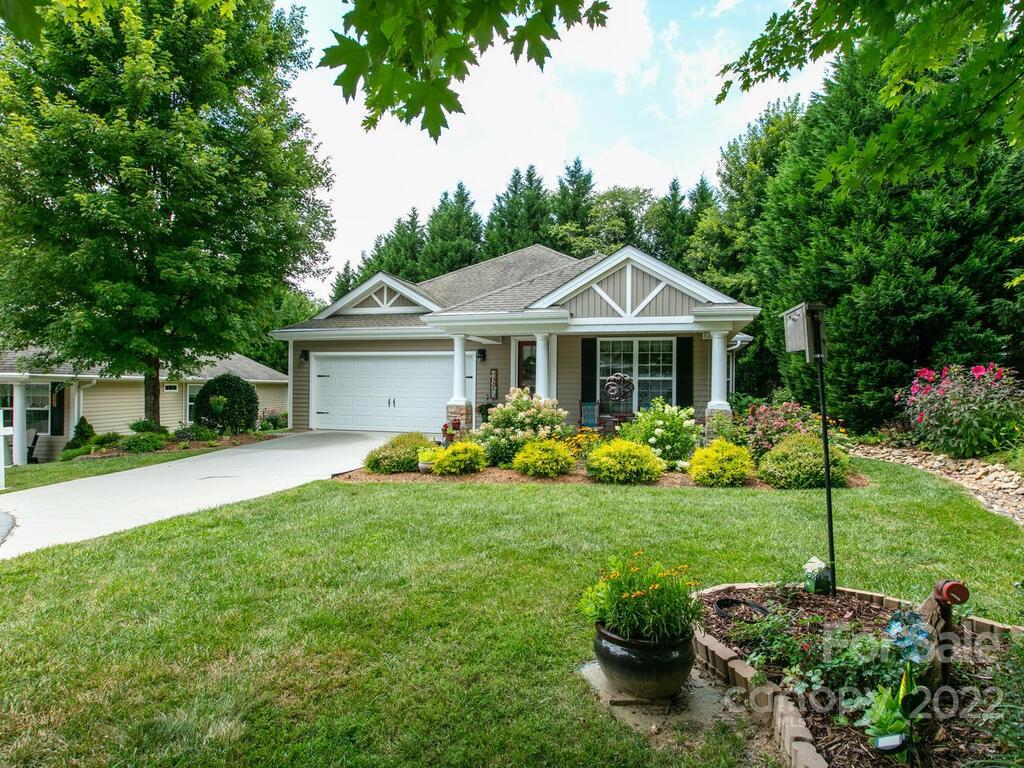 39 Eagle Ridge Lane N Flat Rock NC 28731