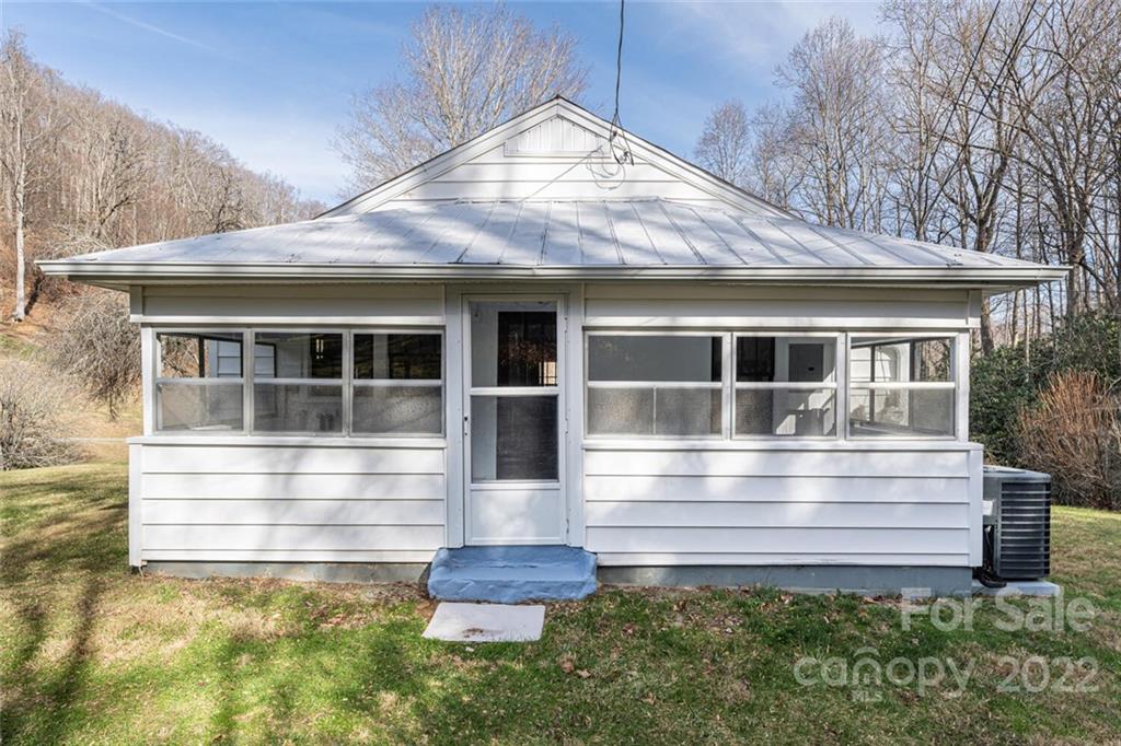 367 Warren Creek Road Candler NC 28715