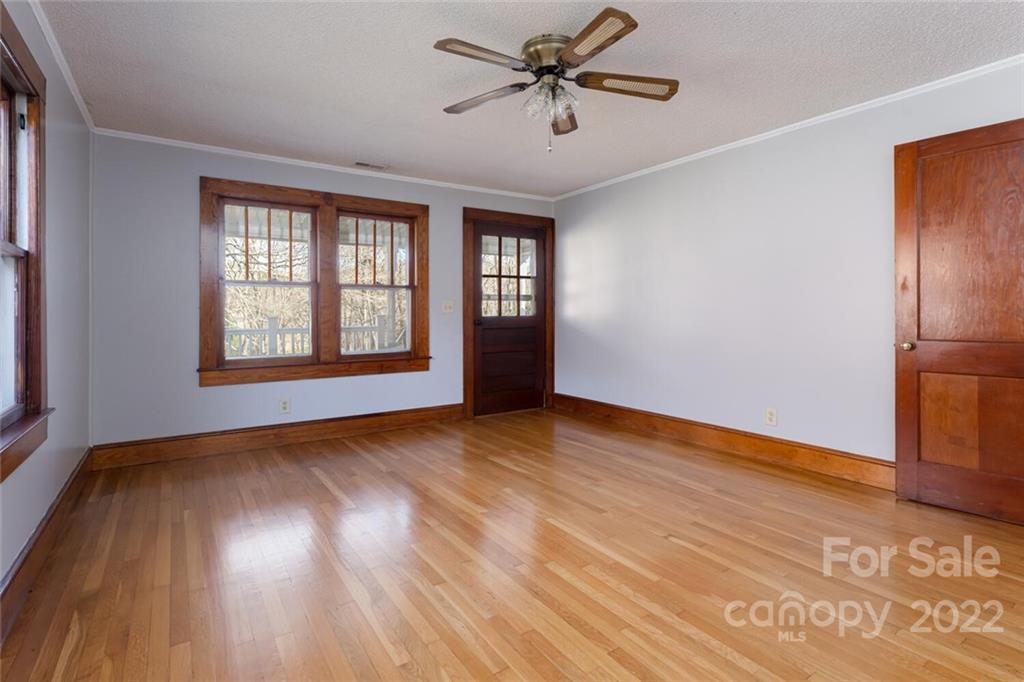 367 Warren Creek Road Candler NC 28715