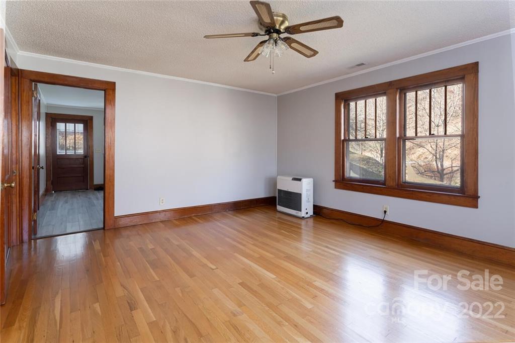367 Warren Creek Road Candler NC 28715