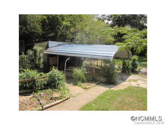 29 Oak Hill Circle Asheville NC 28806