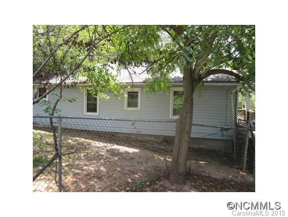 29 Oak Hill Circle Asheville NC 28806