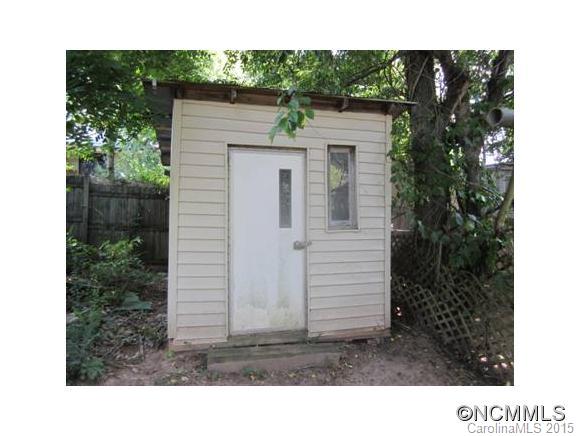29 Oak Hill Circle Asheville NC 28806