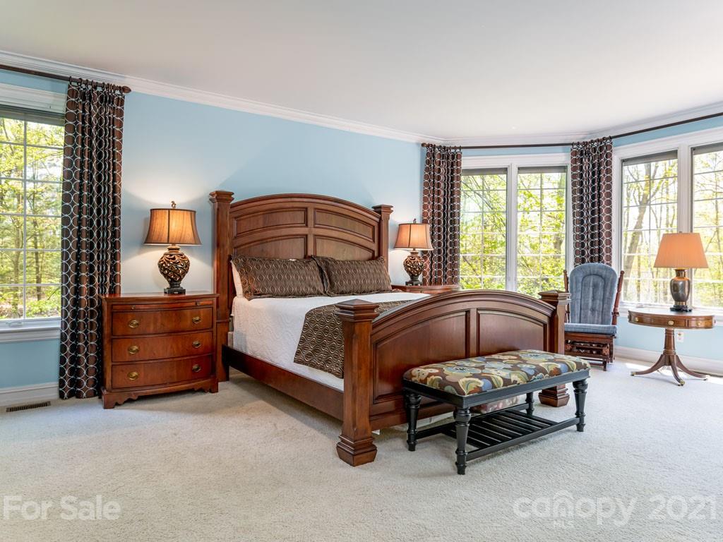 614 Holt Lane Asheville NC 28803
