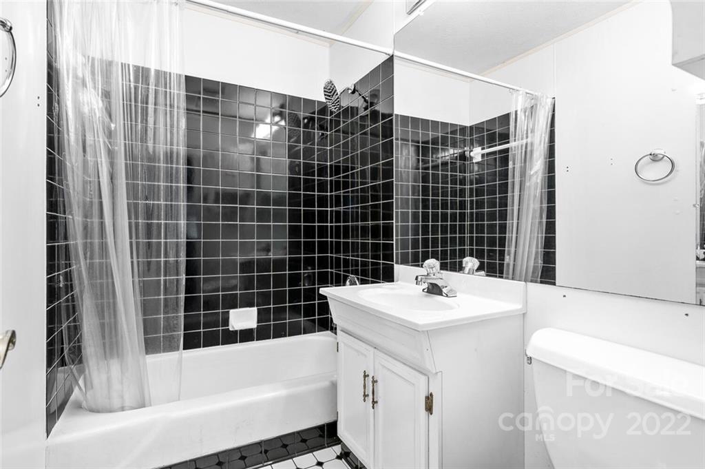 24 Botany Drive Asheville NC 28805