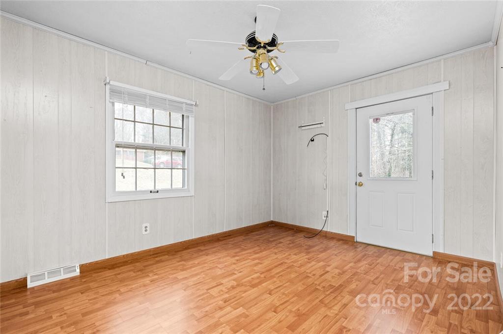 24 Botany Drive Asheville NC 28805