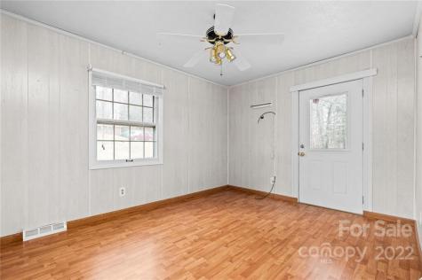 24 Botany Drive Asheville NC 28805