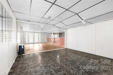 24 Botany Drive Asheville NC 28805