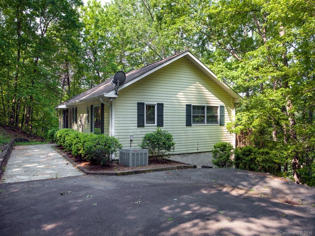 40 Kingfisher Lane Mill Spring NC 28756